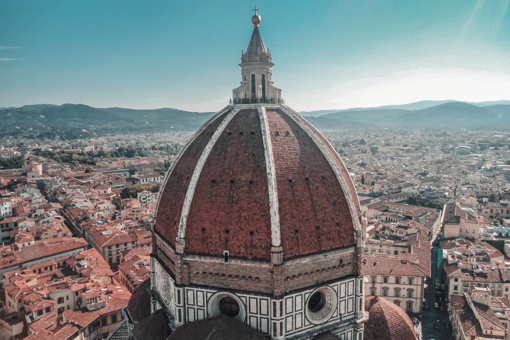 Der Dom von Florenz und die Stadt im Hintergrund