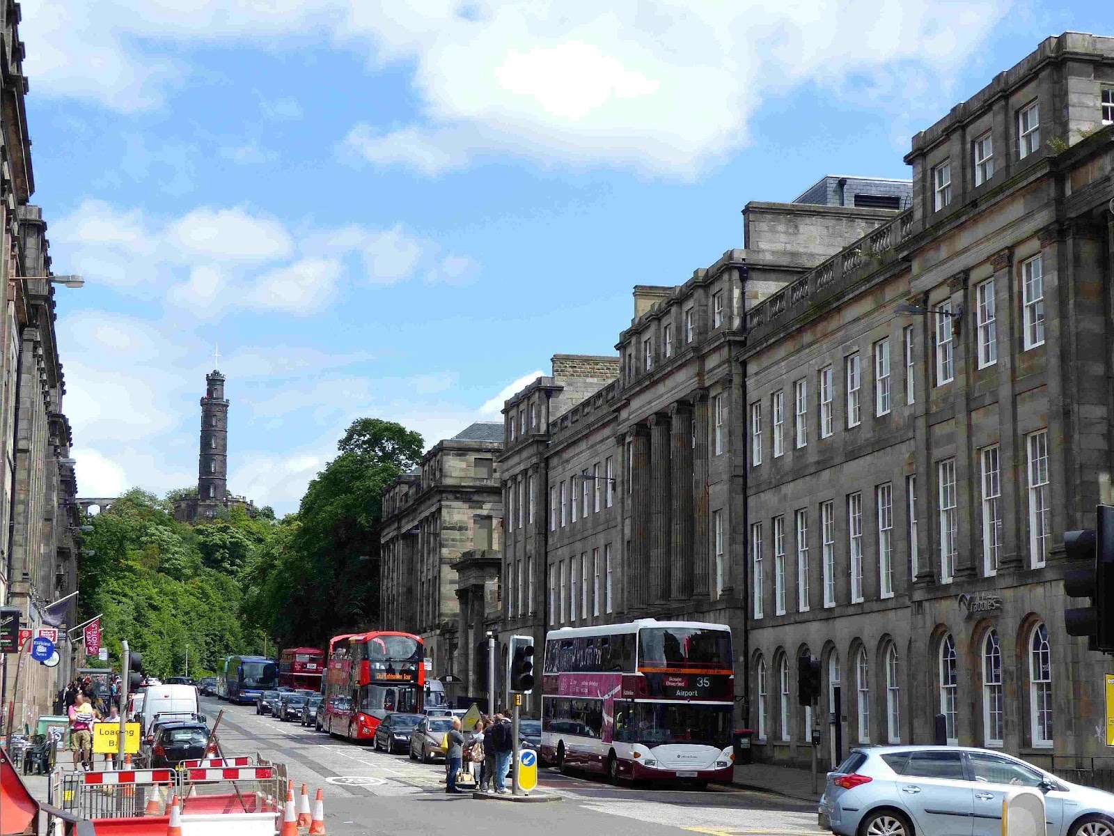 Bild der Prince Street in Edinburgh